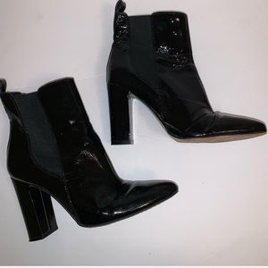 ❌SOLD ❌Vince Camuto booties